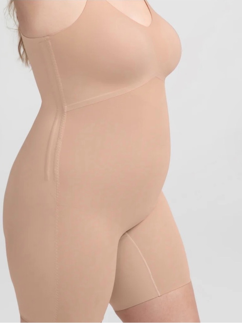 Honeylove Mid Thigh Sculpting Bodysuit Shapewear Sand Built in Bra Women’s 1X